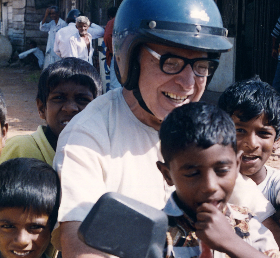 Un libro per ricordare padre Catalano e il suo impegno in Sri Lanka