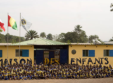 «Maison des enfants, un anno di ricostruzione»